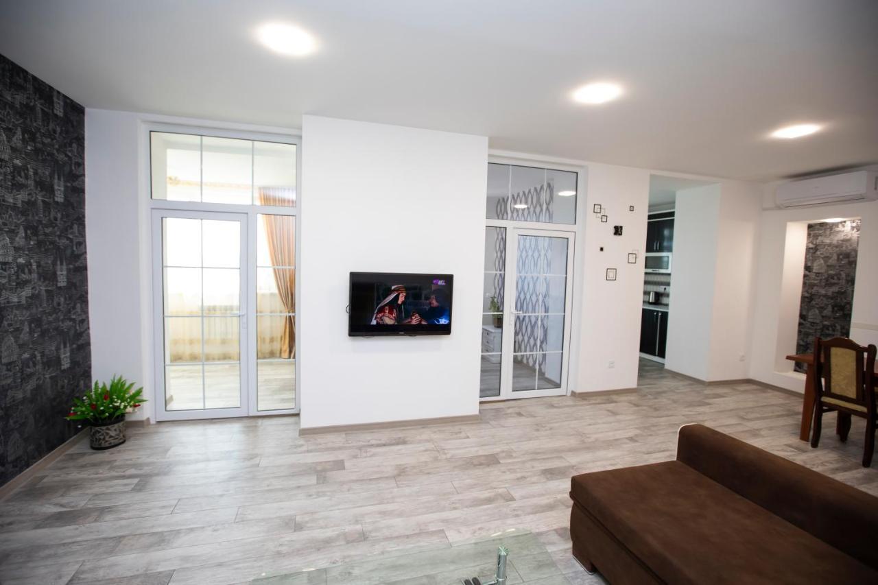 Modern Apartment In The Center With The View Of The Majestic Ararat Erywań Zewnętrze zdjęcie