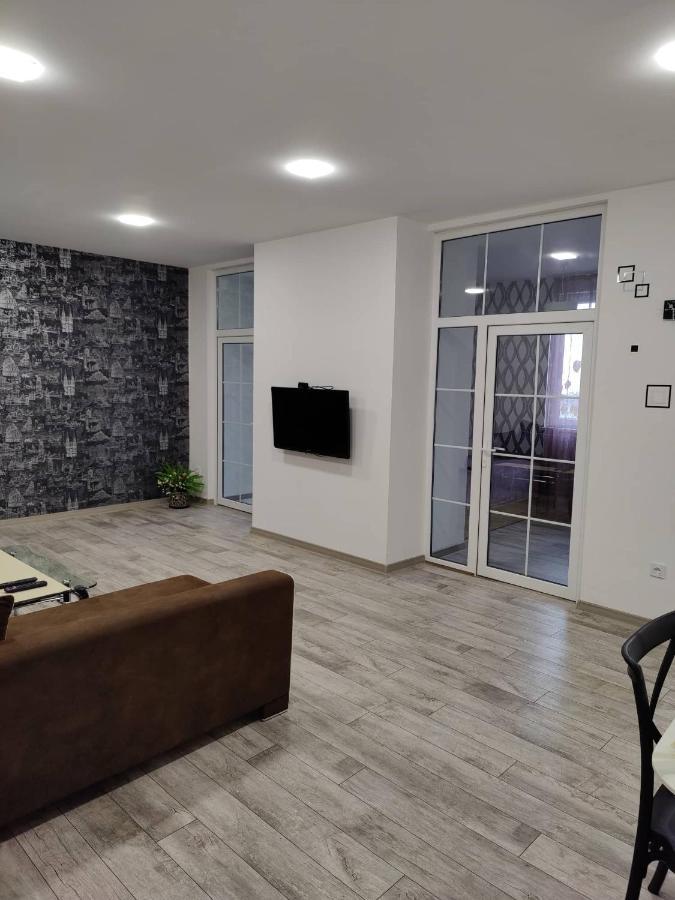 Modern Apartment In The Center With The View Of The Majestic Ararat Erywań Zewnętrze zdjęcie
